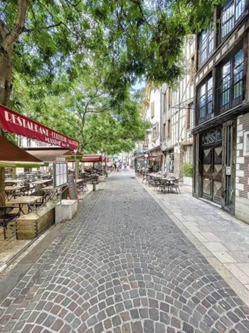 Appartement Au Coeur De Troyes Esterno foto