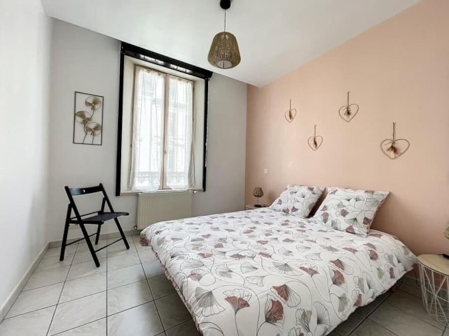 Appartement Au Coeur De Troyes Esterno foto
