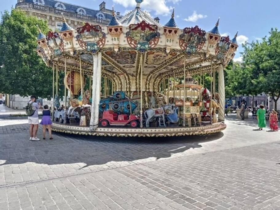 Appartement Au Coeur De Troyes Esterno foto